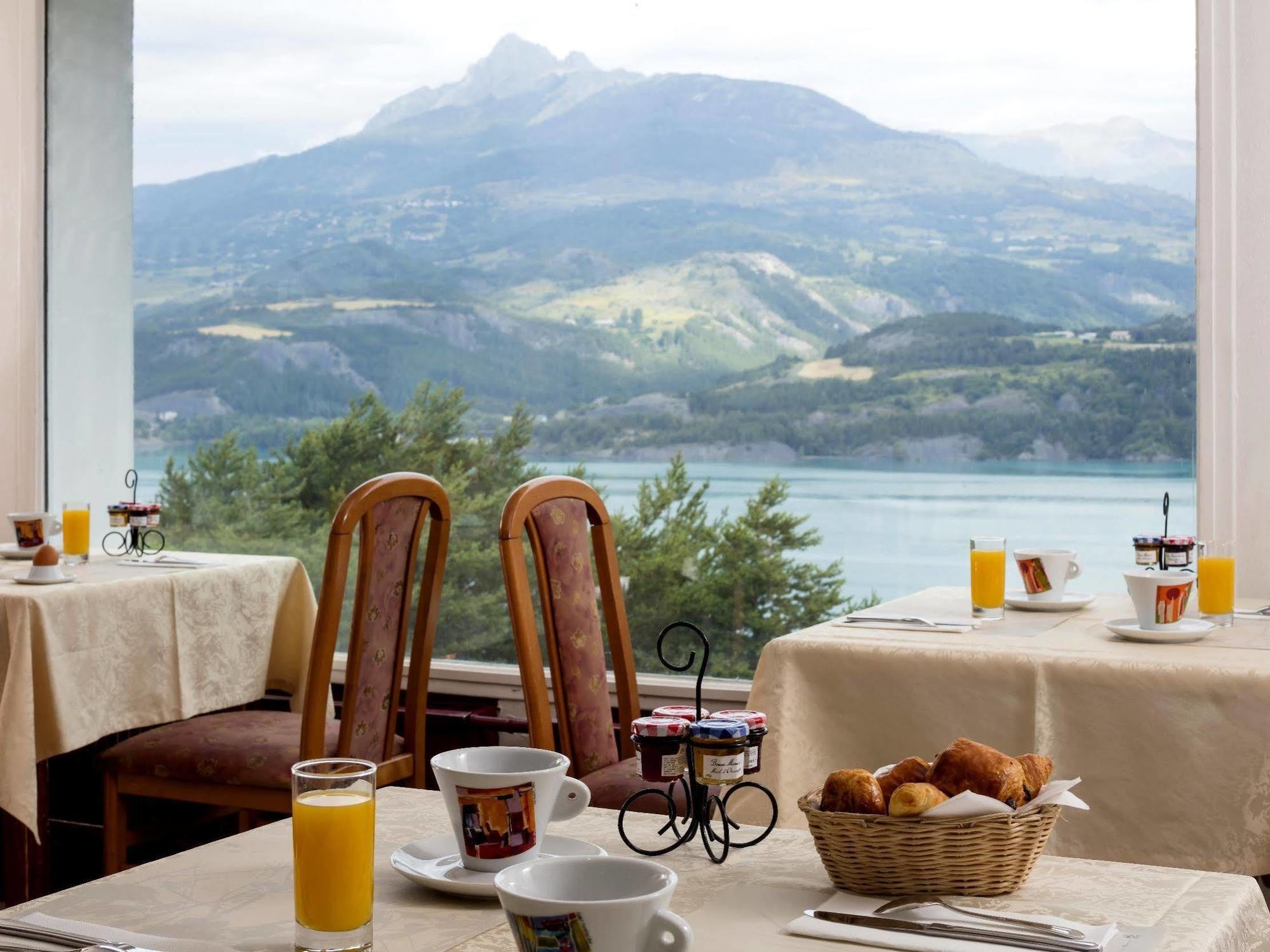 Logis Hotel Eden Lac Savines Eksteriør bilde